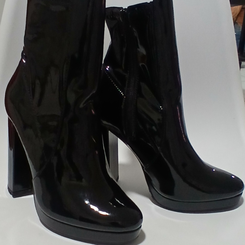 Aldo Sleek Black Heeled Boots with Chunky Block Heel